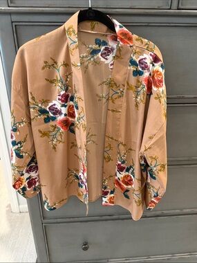 Three Bird Nest Peach Floral Open Kimono Jacket